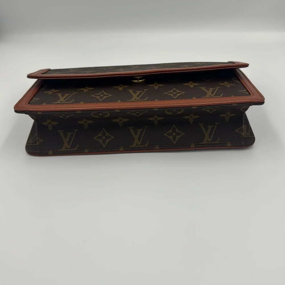 Louis Vuitton Pochette Dame Clutch